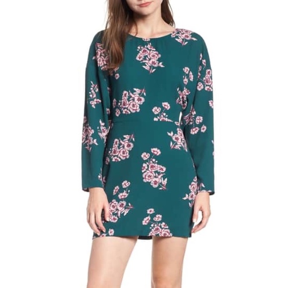 Leith Dresses & Skirts - Leith FLORAL MINI DRESS ♥️IN STORES♥️